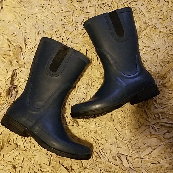 L.L. Bean Shoes - LL Bean Wellie Mid Boot